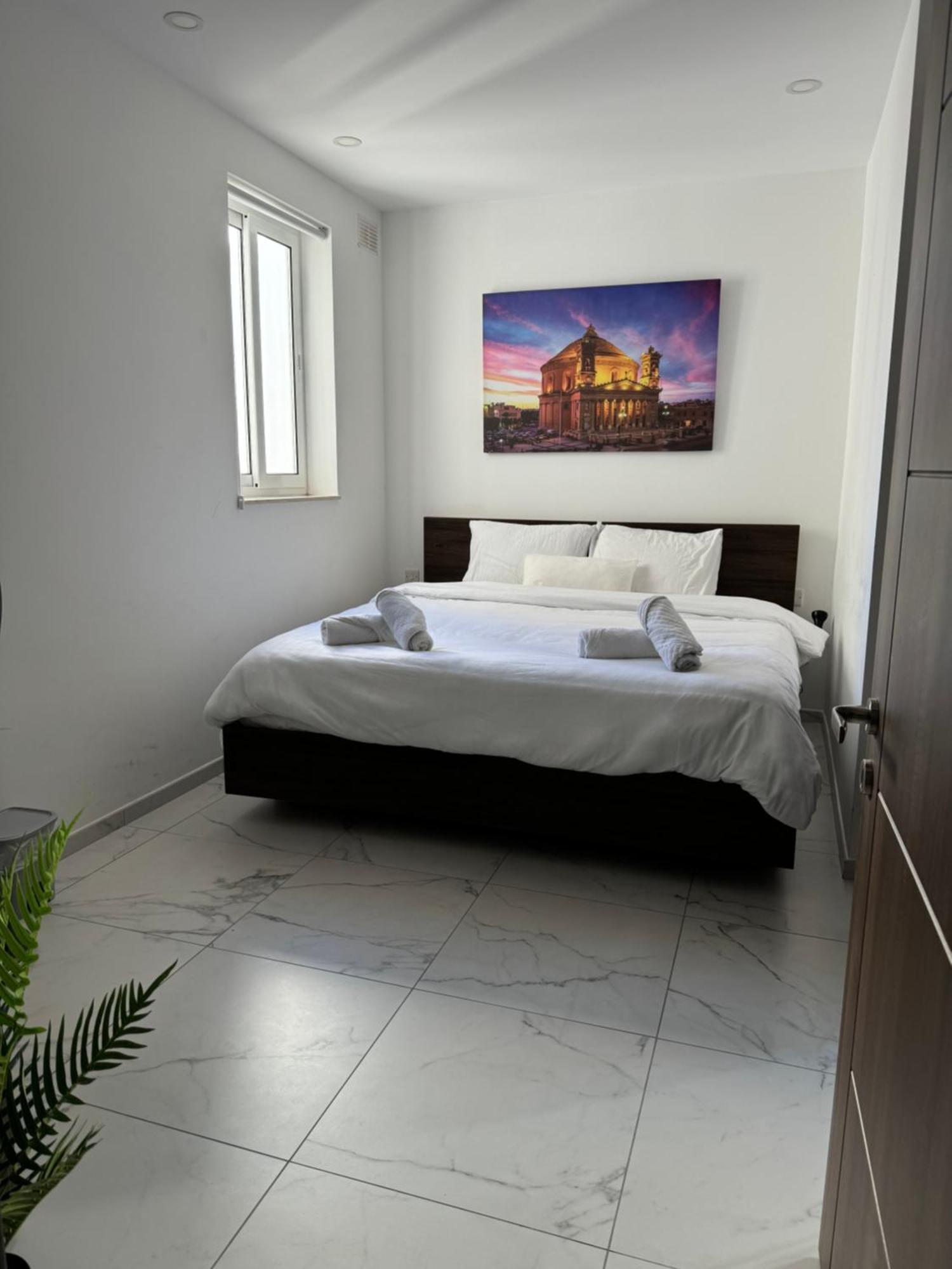 Designer 3 Bedroom And 3 Bathroom Apartment In Swatar Біркіркара Екстер'єр фото