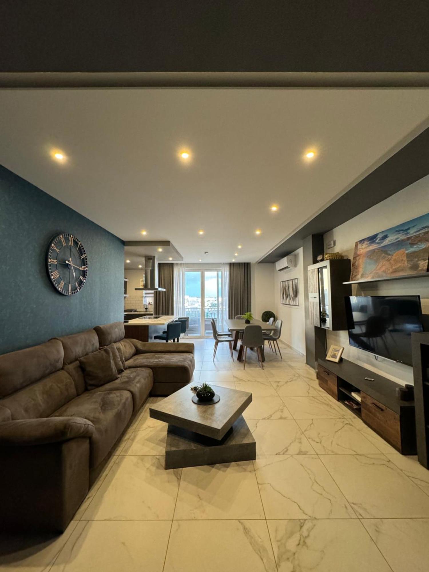 Designer 3 Bedroom And 3 Bathroom Apartment In Swatar Біркіркара Екстер'єр фото